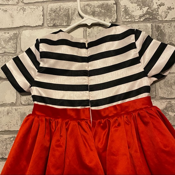 Gymboree Olivia Girl’s Striped Dress Size 5 - Picture 6 of 7